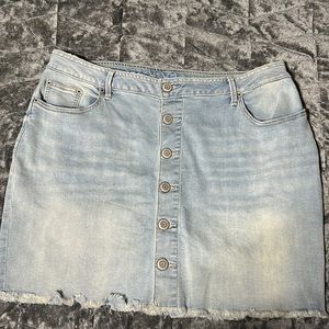 Maurices jean skirt with buttons